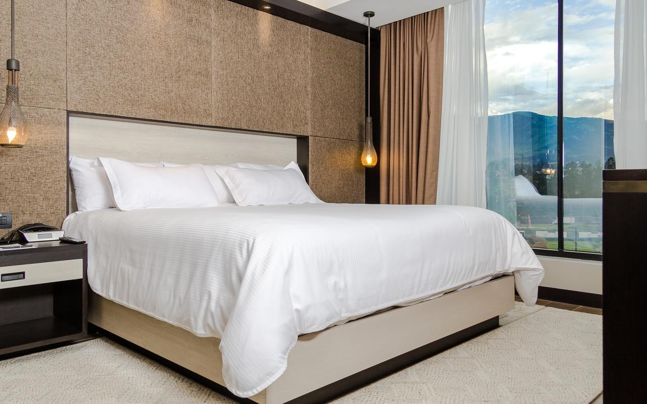 Eb Hotel By Eurobuilding Quito Airport Tababela Exterior foto